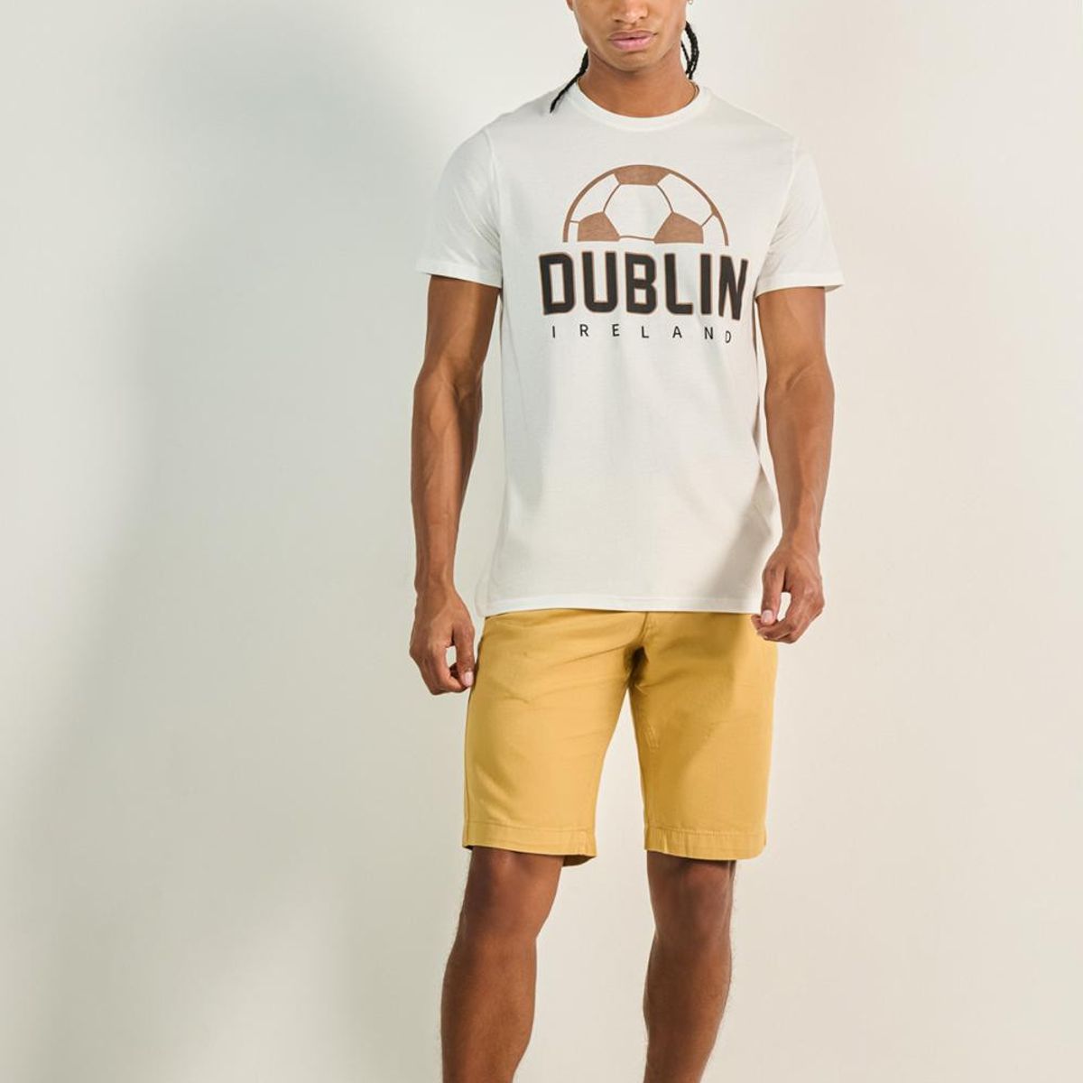 KOAJ - KOAJ Bermuda unicolor en dril para hombre, confeccionada en  Hombre