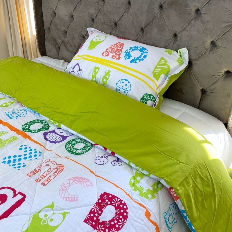 KARYTEX - Edredón Infantil Verde Letras Cama Sencilla