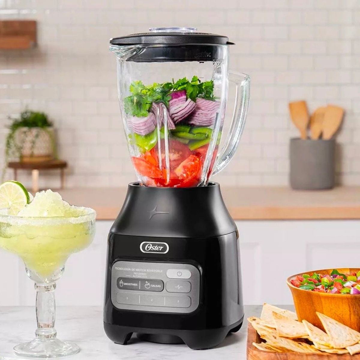OSTER - Licuadora Oster con tecnología reversible automática 800 watts