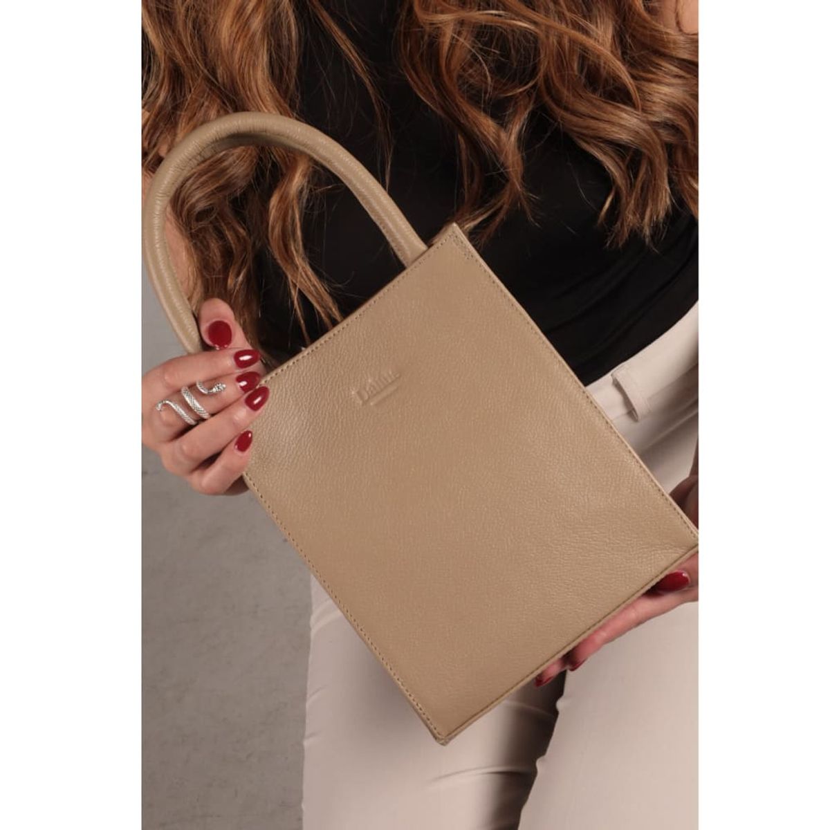DALIUS - Box bag  Bolso mediano coffee en cuero