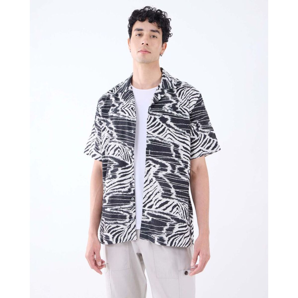 SEVEN SEVEN - Camisa Para Hombre Manga Corta  Color Negro Marca Seven Seven #45012071