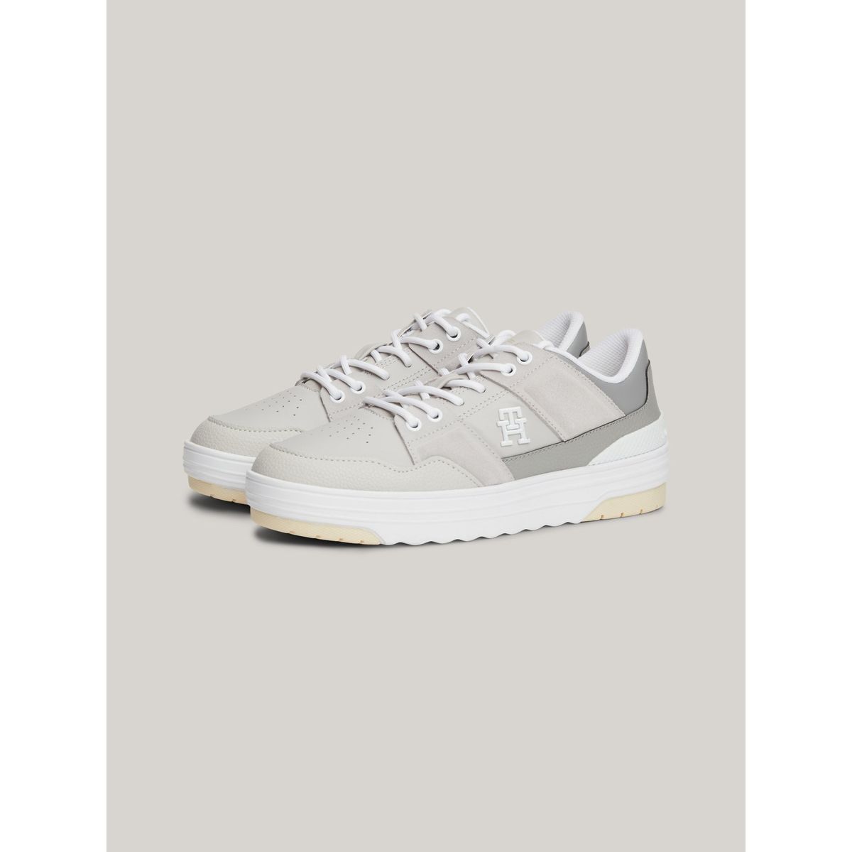 TOMMY HILFIGER - Tenis gris de cuero con mezcla de texturas Tommy Hilfiger