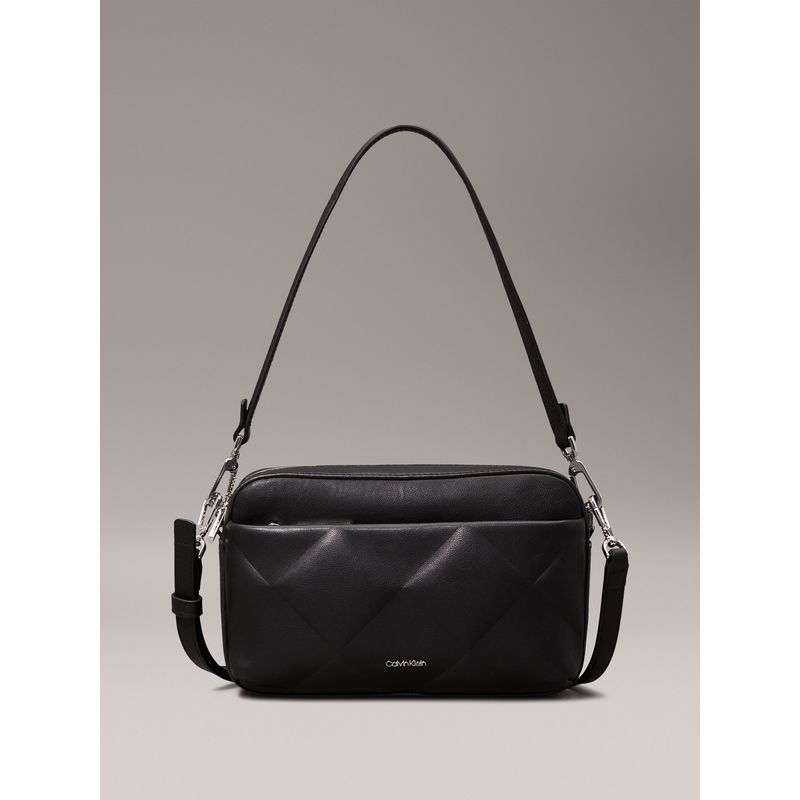 CALVIN KLEIN - Bolso negro cruzado acolchado con solapa Calvin Klein