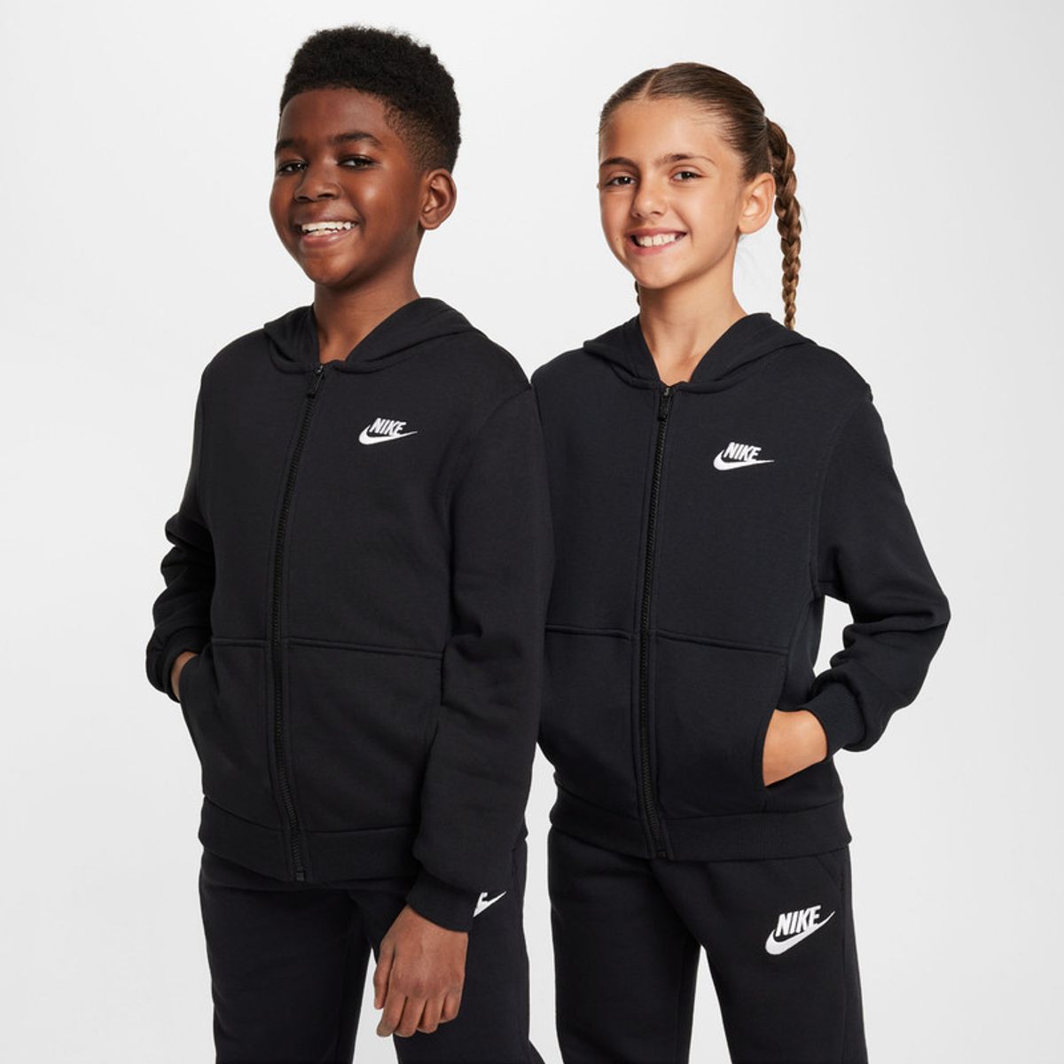 NIKE - Buzo Niños Nike Club Fleece