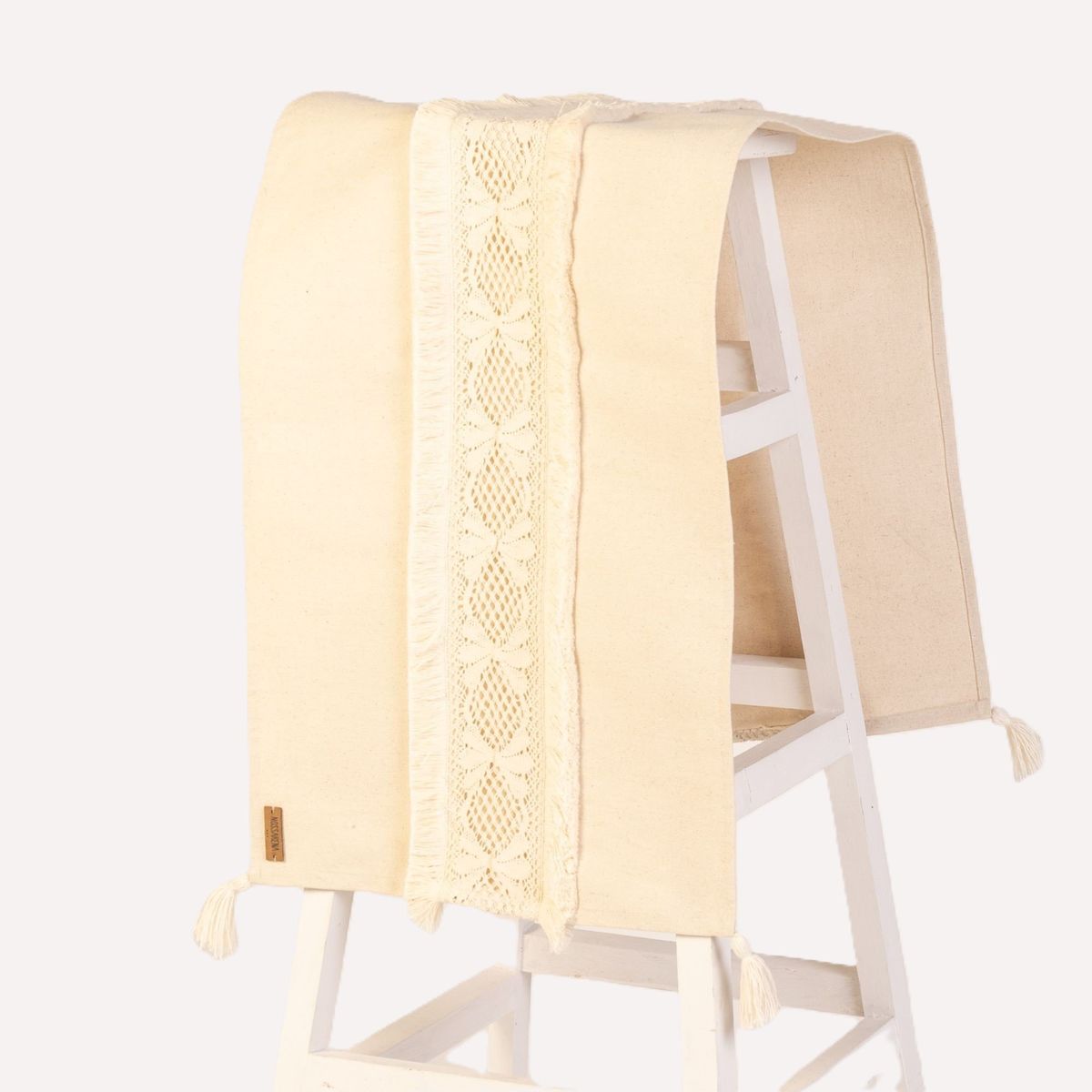 NOSSARENA - Camino de mesa Amaranta 1.50 x 2mt color beige