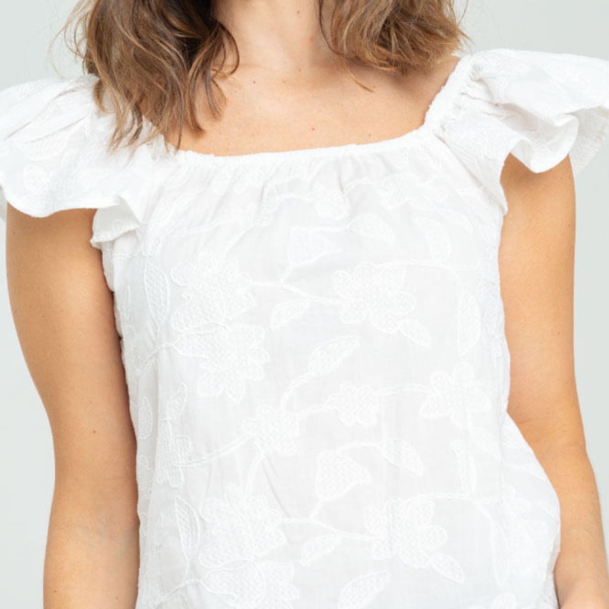 RAGGED - Blusa taylor ojalillo Blanco crudo Ragged.