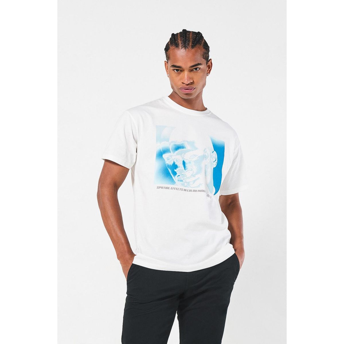 KOAJ - KOAJ Camiseta manga corta crema con diseño futurista en fren