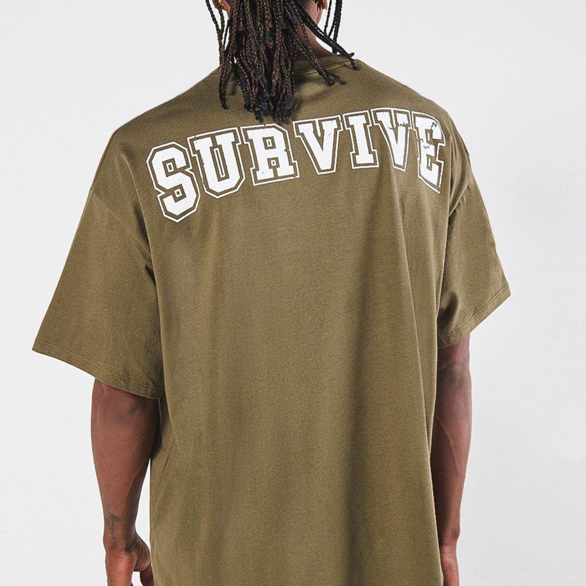 KOAJ - KOAJ Camiseta manga corta verde oversize con diseño college Hombre