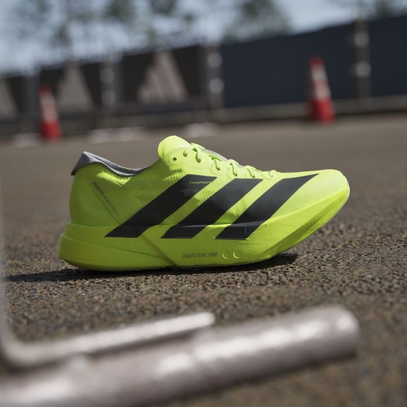 ADIDAS - Adidas Tenis Adizero Adios Pro 4 verde de mujer para correr