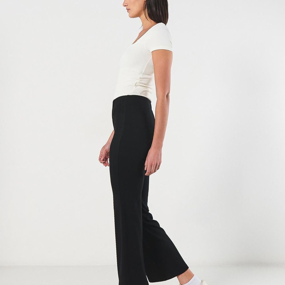 KOAJ - KOAJ Pantalón flare negro con tiro alto y bota ancha corta Mujer