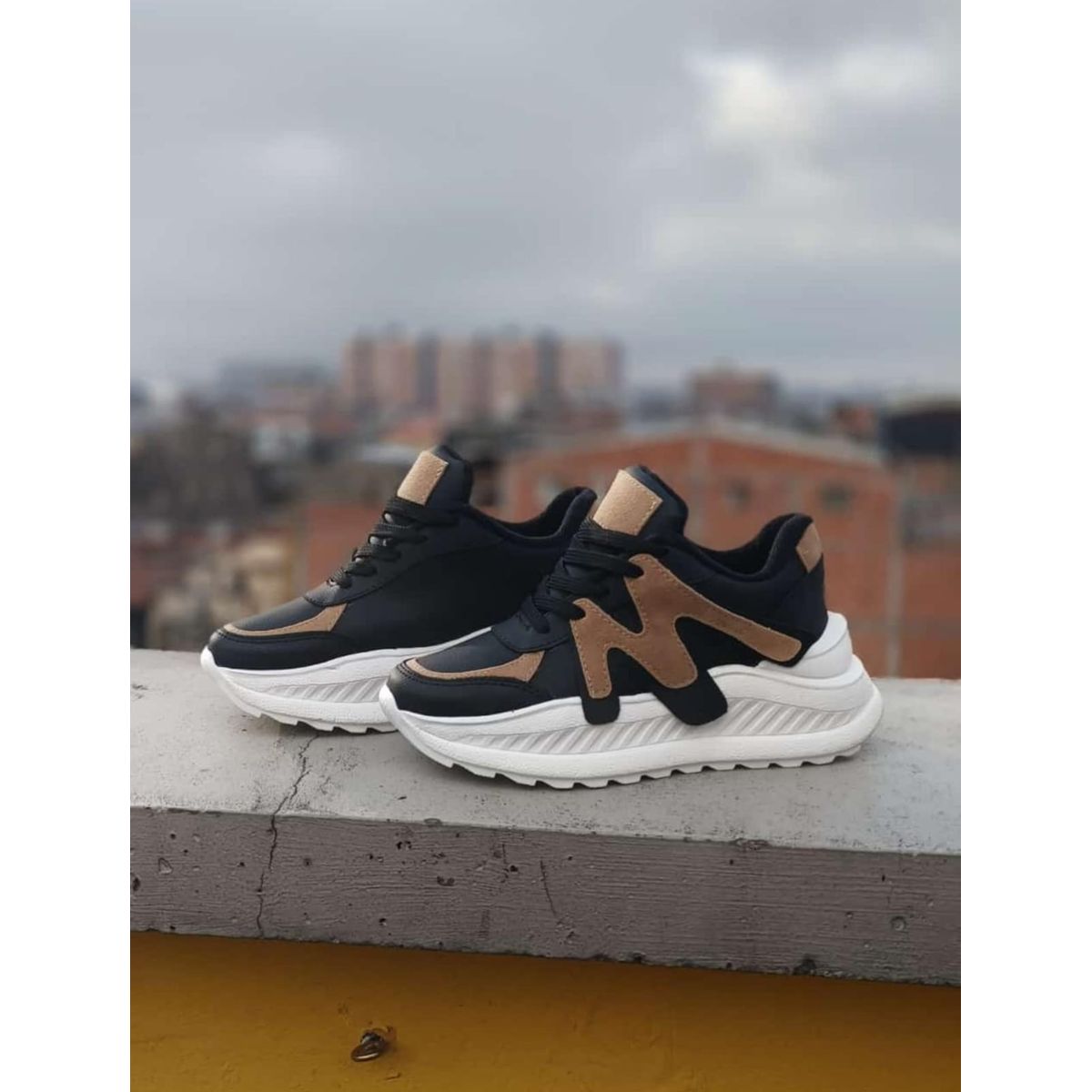 URBAN PLUS - TENIS PARA MUJER NEGRO SUELA BLANCA