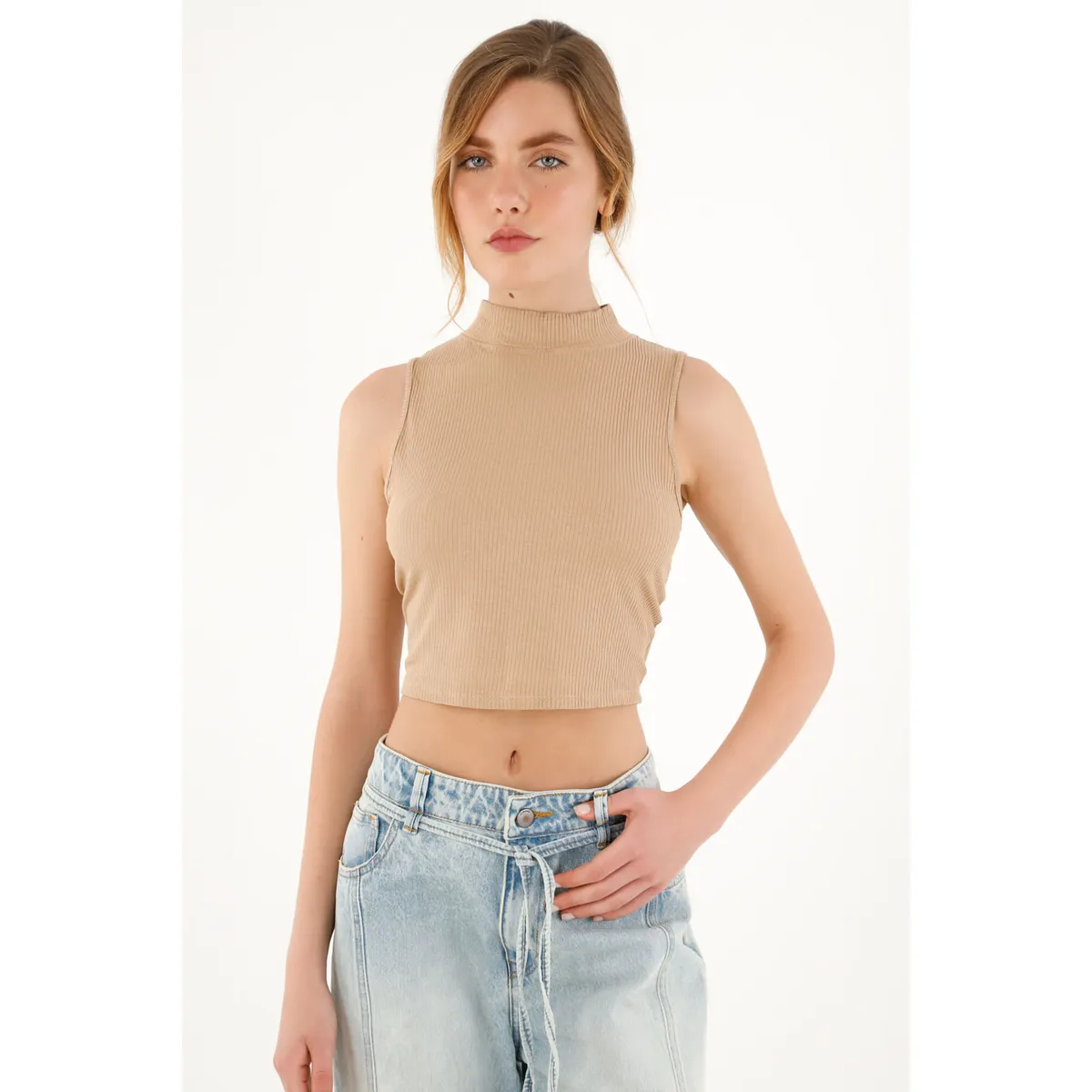 TOPMARK - Crop top cuello tortuga crudo para mujer
