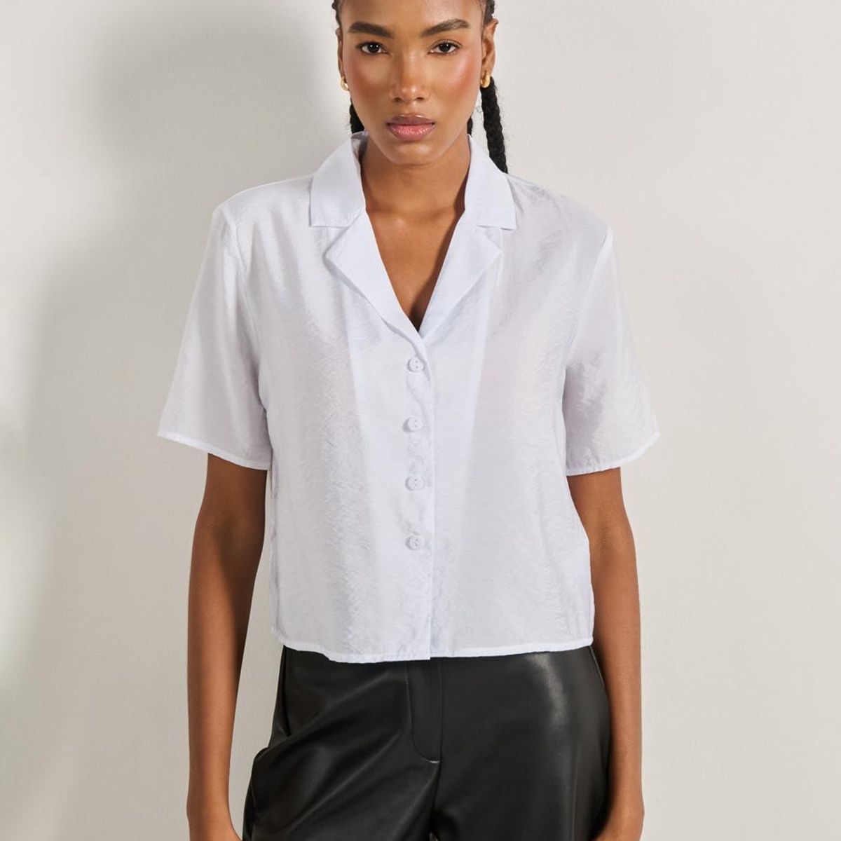 KOAJ - KOAJ Blusa unicolor manga corta para mujer, confeccionada en Mujer