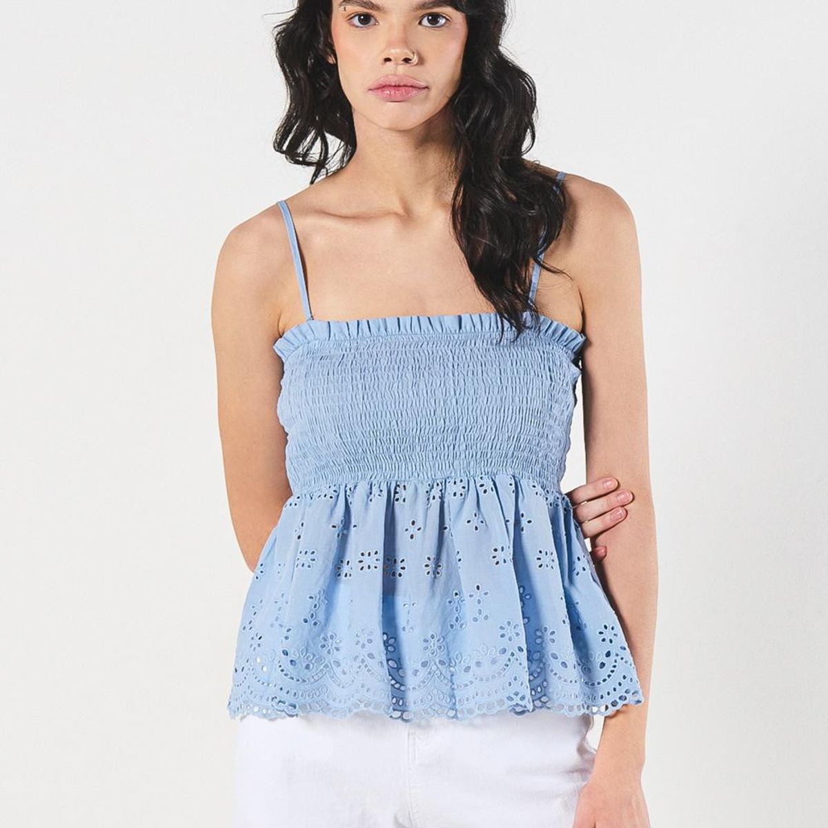 KOAJ - KOAJ Blusa manga sisa unicolor con detalles bordados Mujer