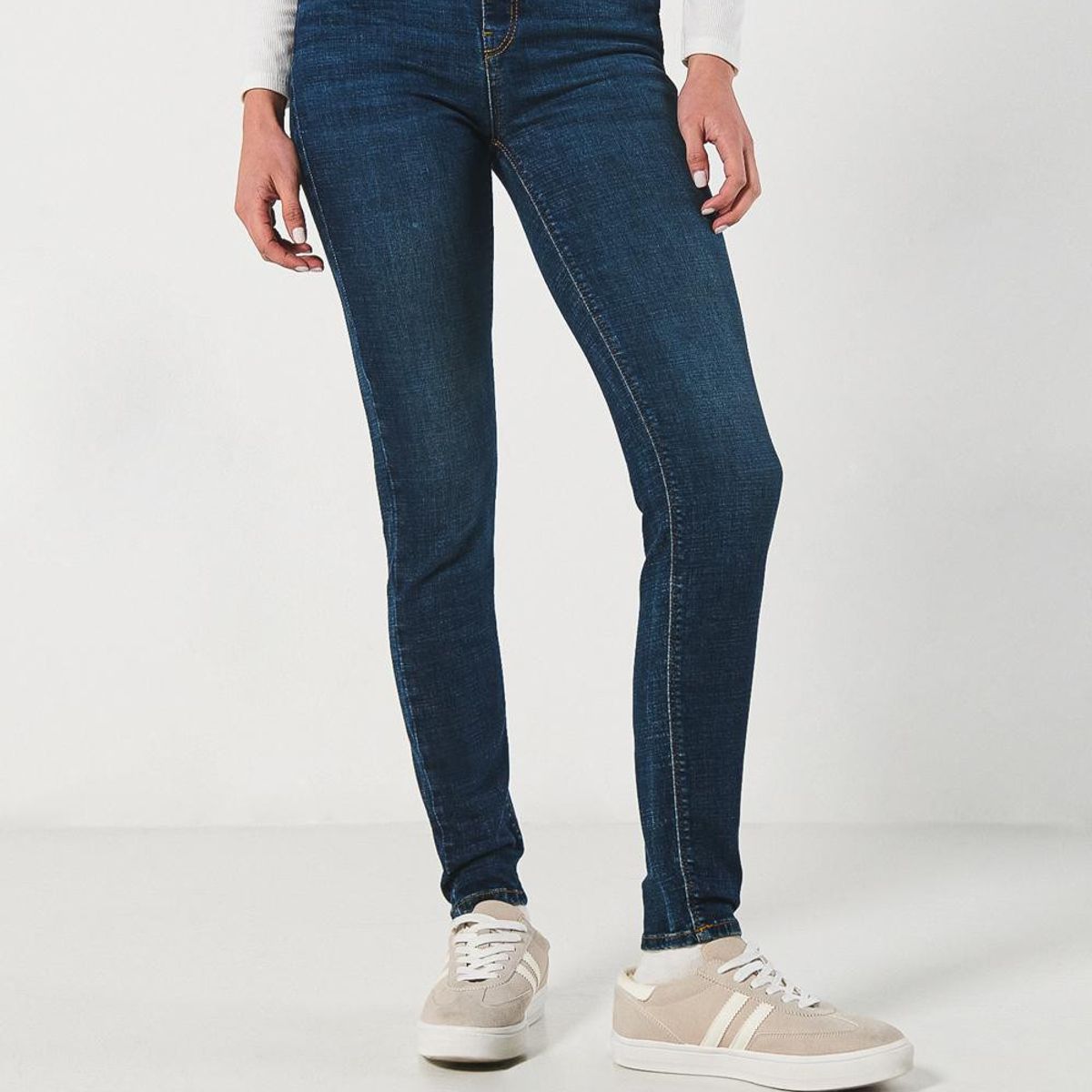 KOAJ - KOAJ Jean ceñido jegging azul con tiro súper alto y bolsill Mujer