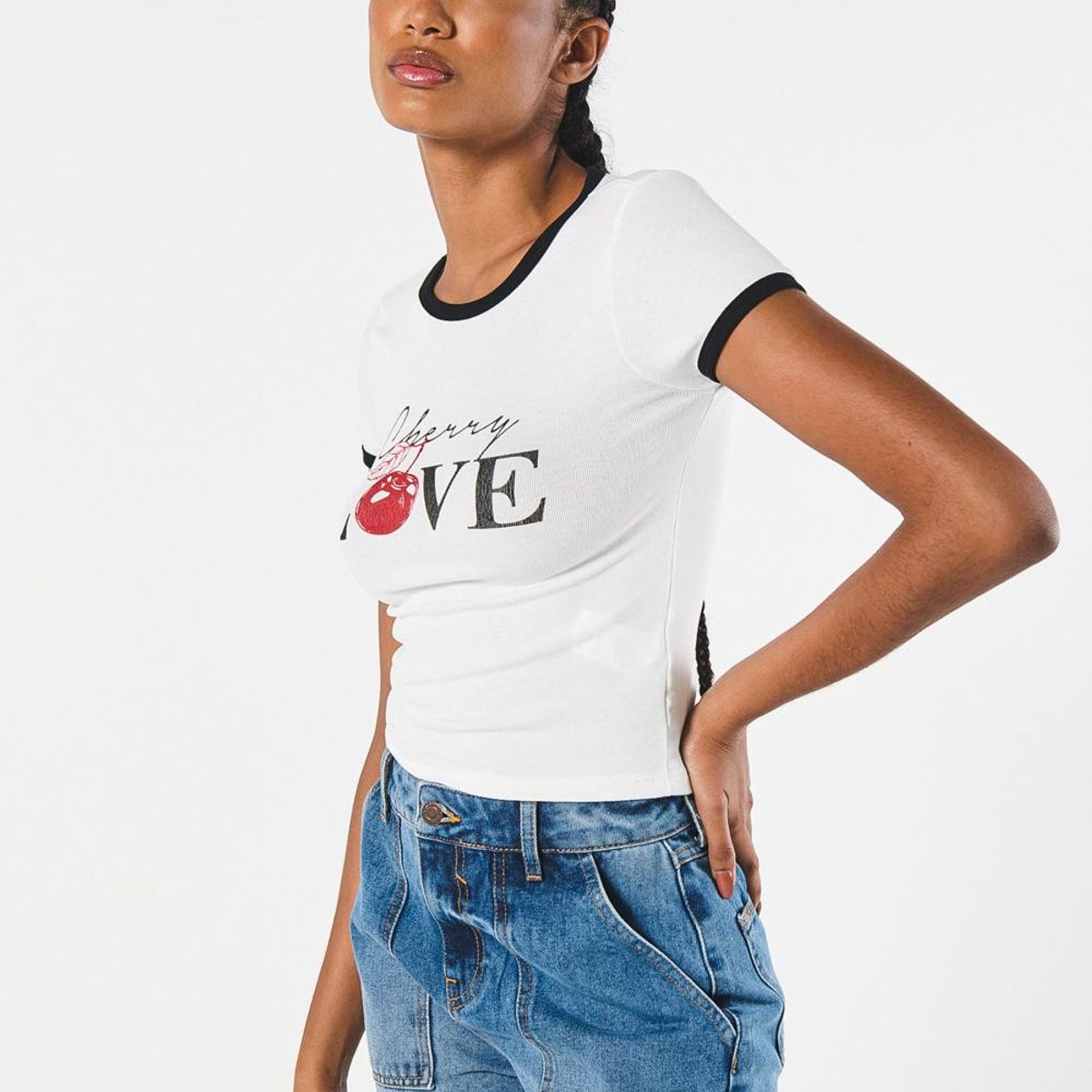 KOAJ - KOAJ Camiseta manga corta unicolor con contrastes y arte co Mujer