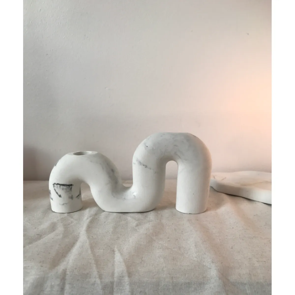 DECORACIONES ALE Y GABI - Portavela de Cemento Marmolado Marin 16x9cms