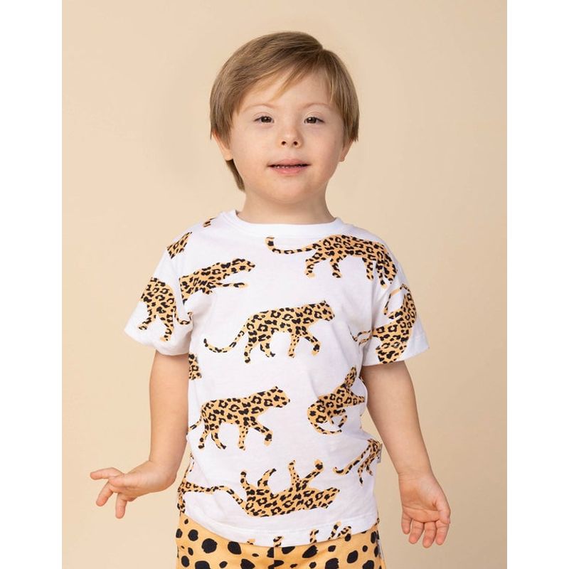 DOSOJOS - Camiseta estampada leopardos unisex en 100% algodón peruano