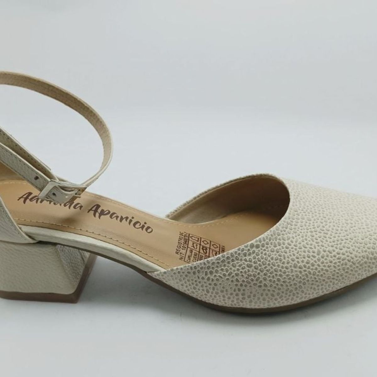 ADRIANA APARICIO - BALETA CUERO TALCO  ADRIANA APARICIO TACON BAJO REF 5311