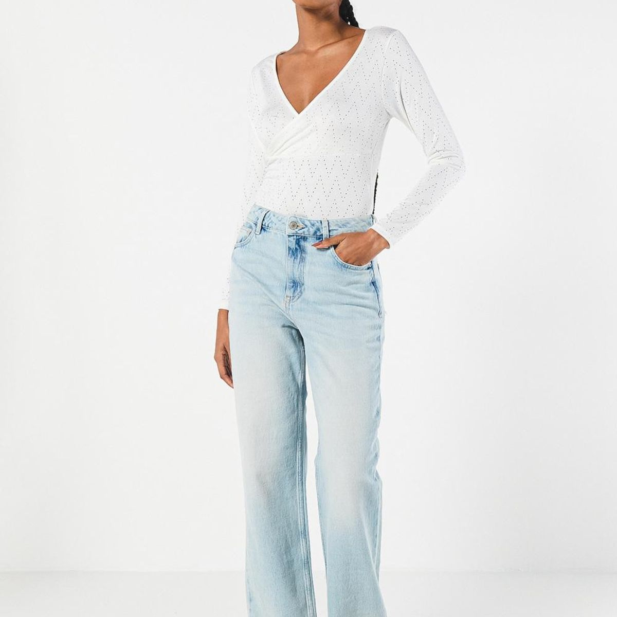 KOAJ - KOAJ Camiseta manga larga crema clara con escote cruzado Mujer