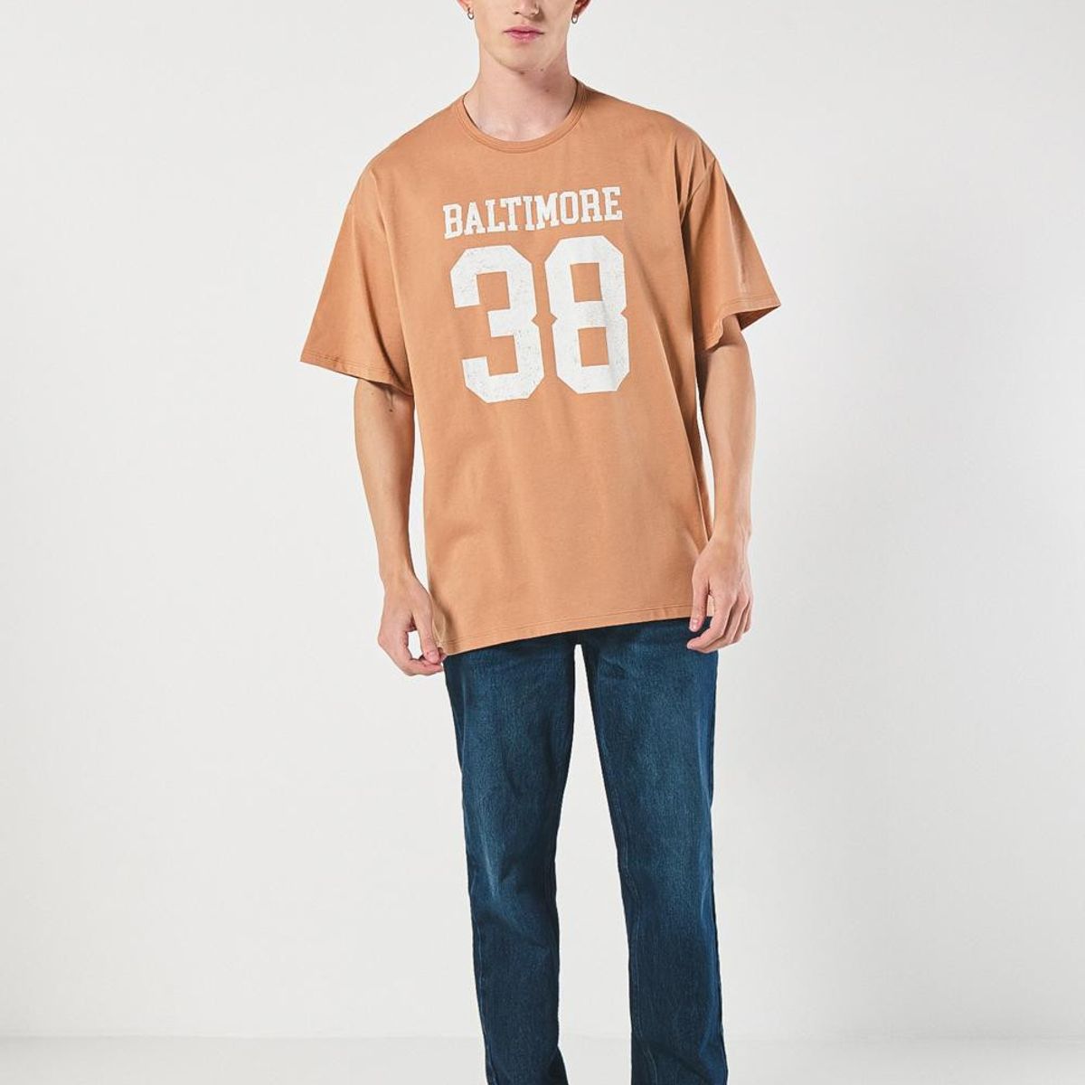 KOAJ - KOAJ Camiseta oversize salmón manga corta con arte college Hombre
