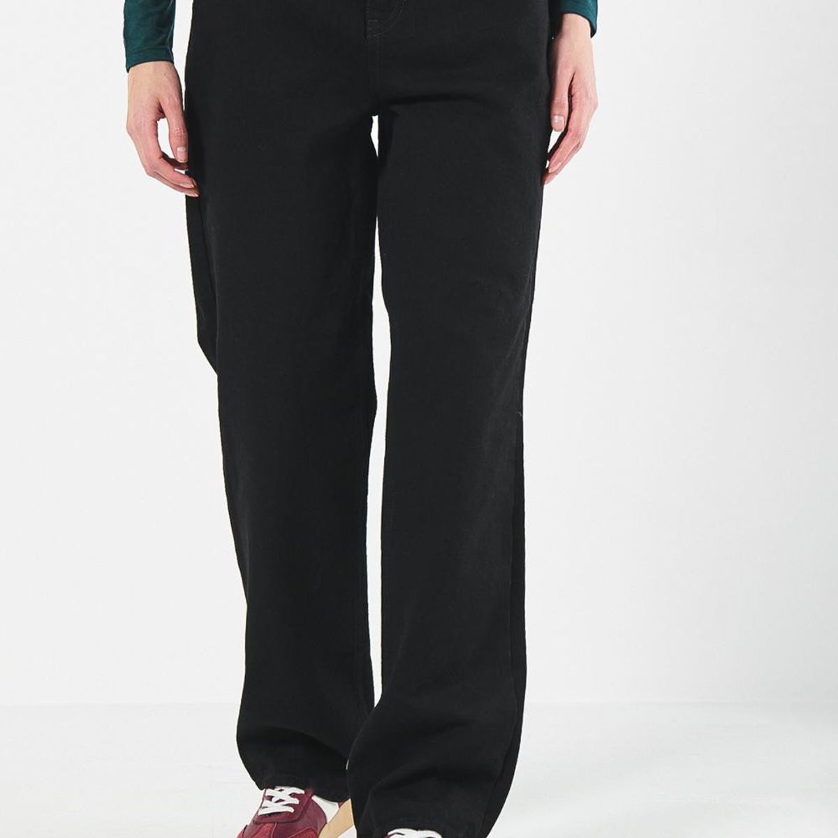 KOAJ - KOAJ Jean 90´S negro bota recta con bolsillos y tiro alto Mujer