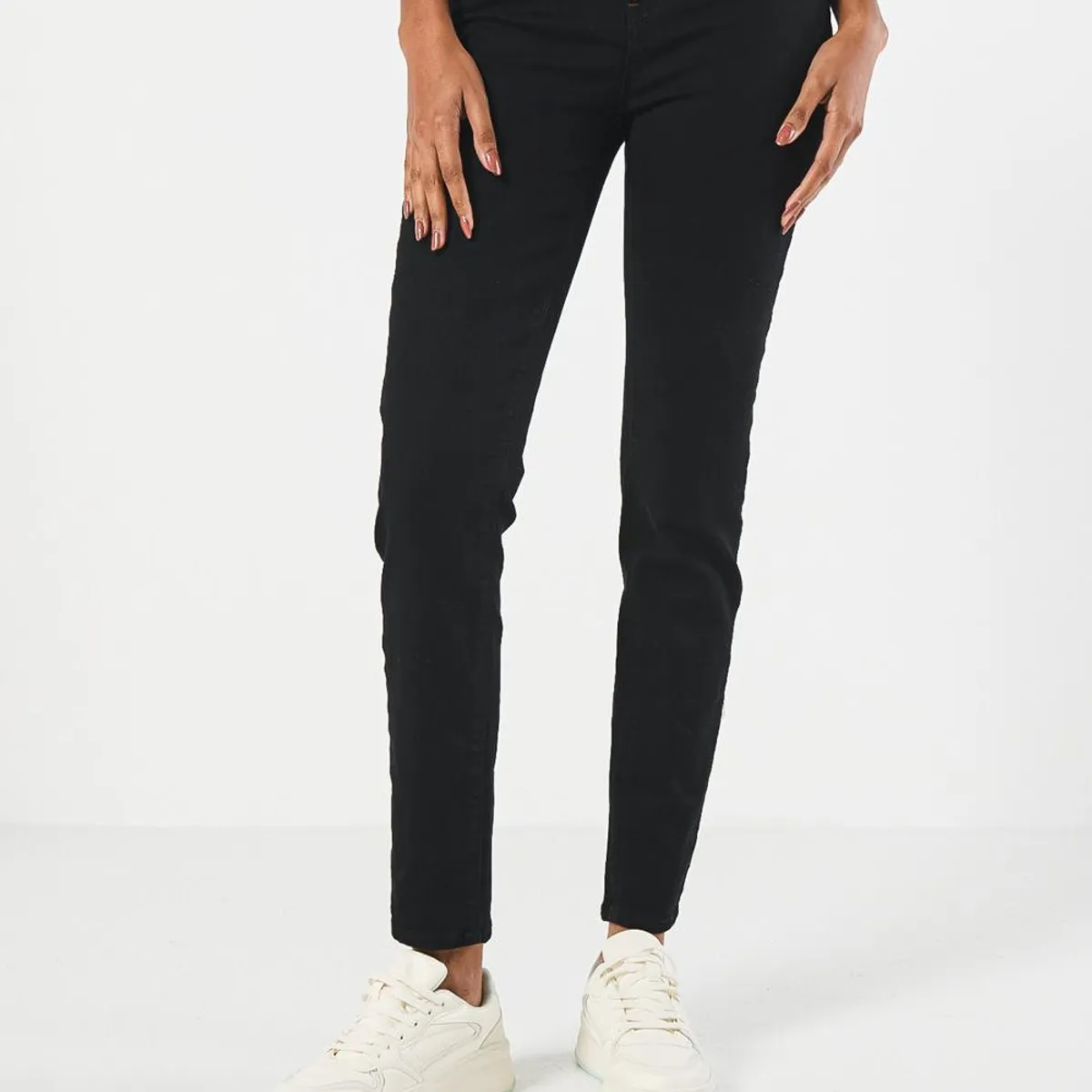 KOAJ - KOAJ Jean negro jegging ceñido con bolsillos y tiro súper al Mujer