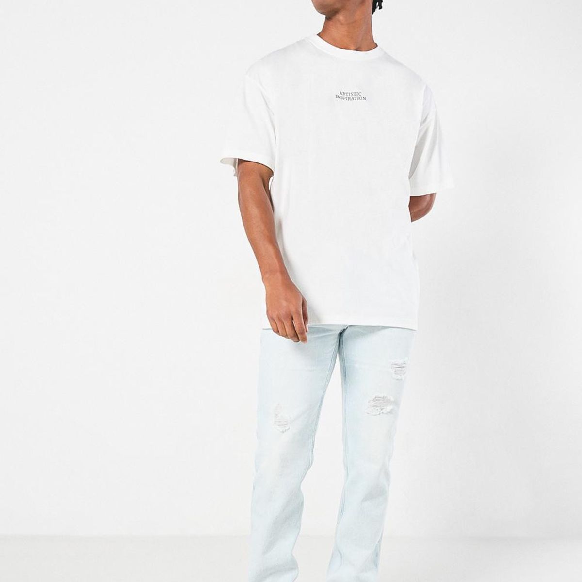 KOAJ - KOAJ Camiseta oversize crema con motivo artístico y cuello  Hombre