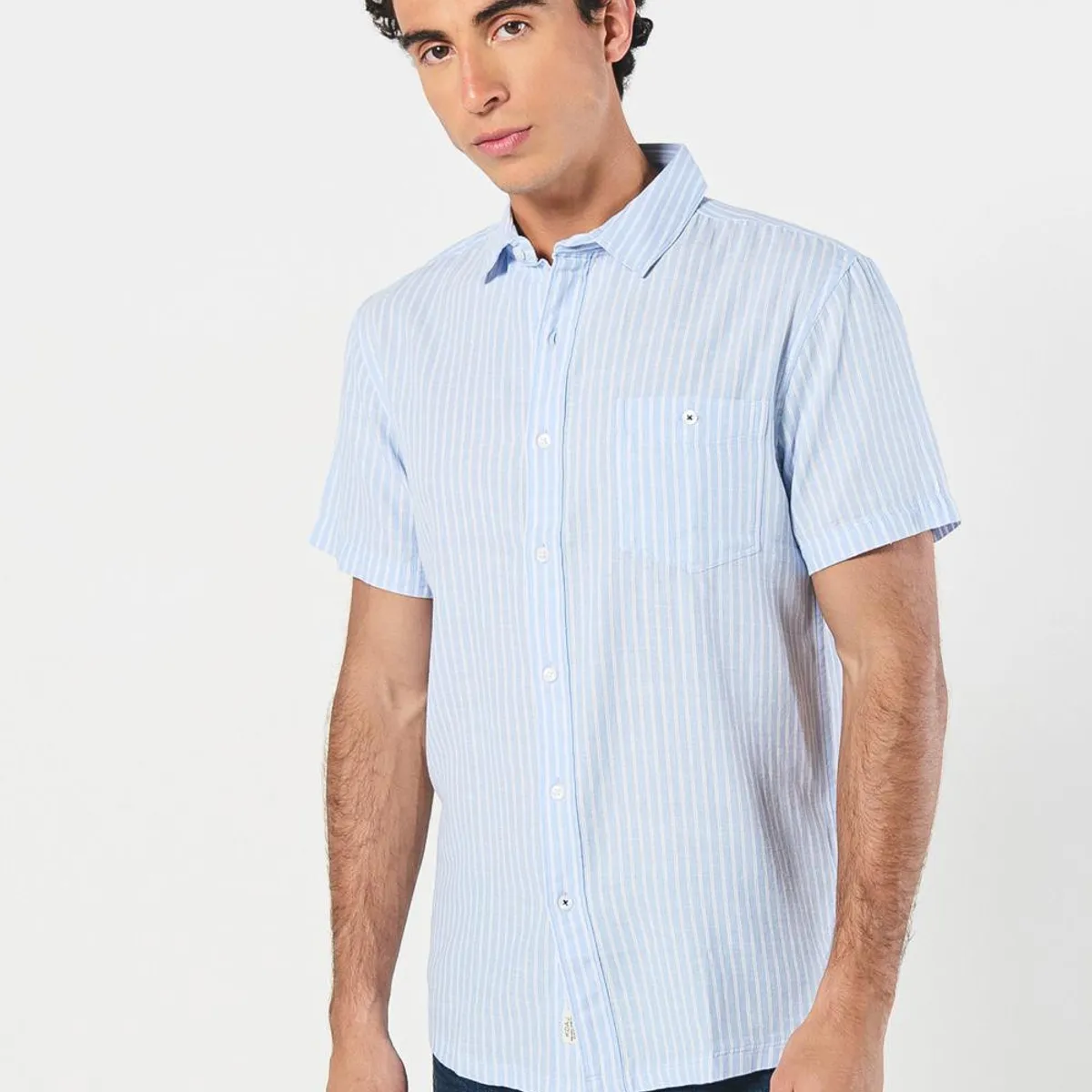 KOAJ - KOAJ Camisa azul clara a rayas con cuello sport collar Hombre