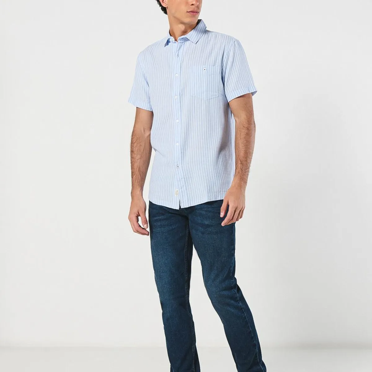 KOAJ - KOAJ Camisa azul clara a rayas con cuello sport collar Hombre