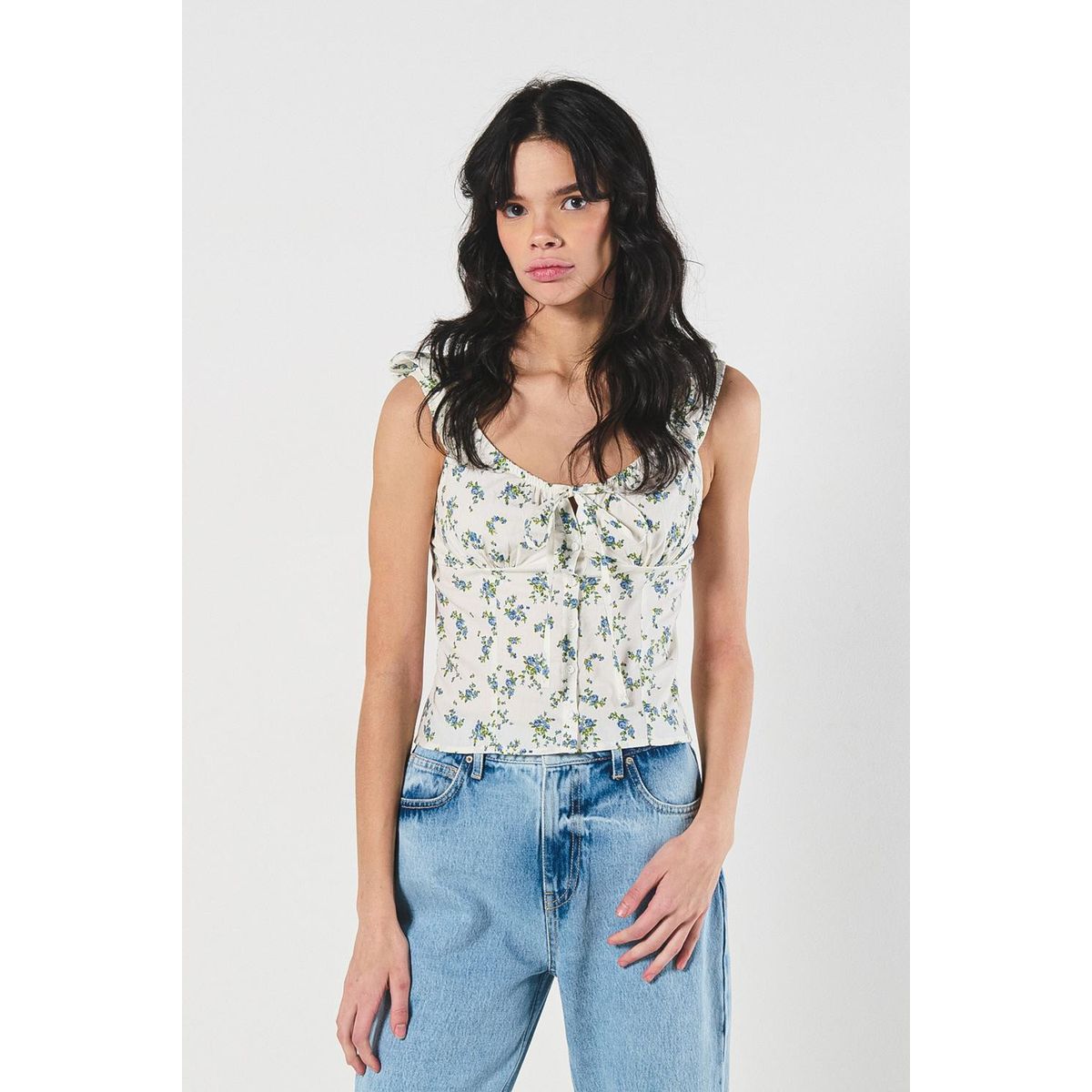 KOAJ - KOAJ Blusa crop blanca manga sisa con diseños de flores Mujer