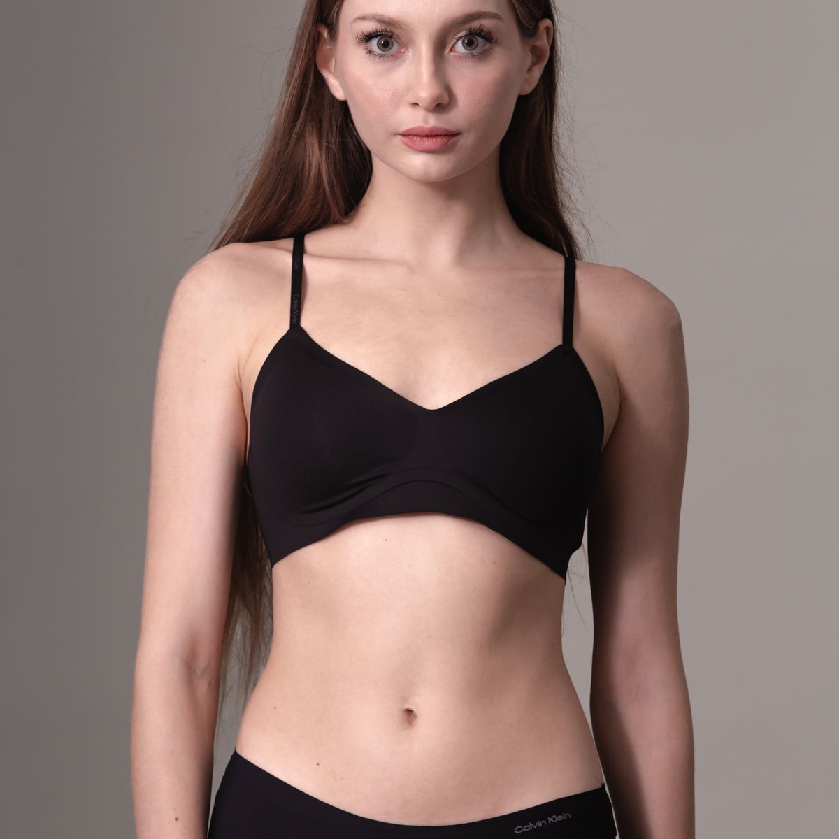 CALVIN KLEIN - Bralette negro con forro ligero y con aros de gel - invisibles Calvin Klein