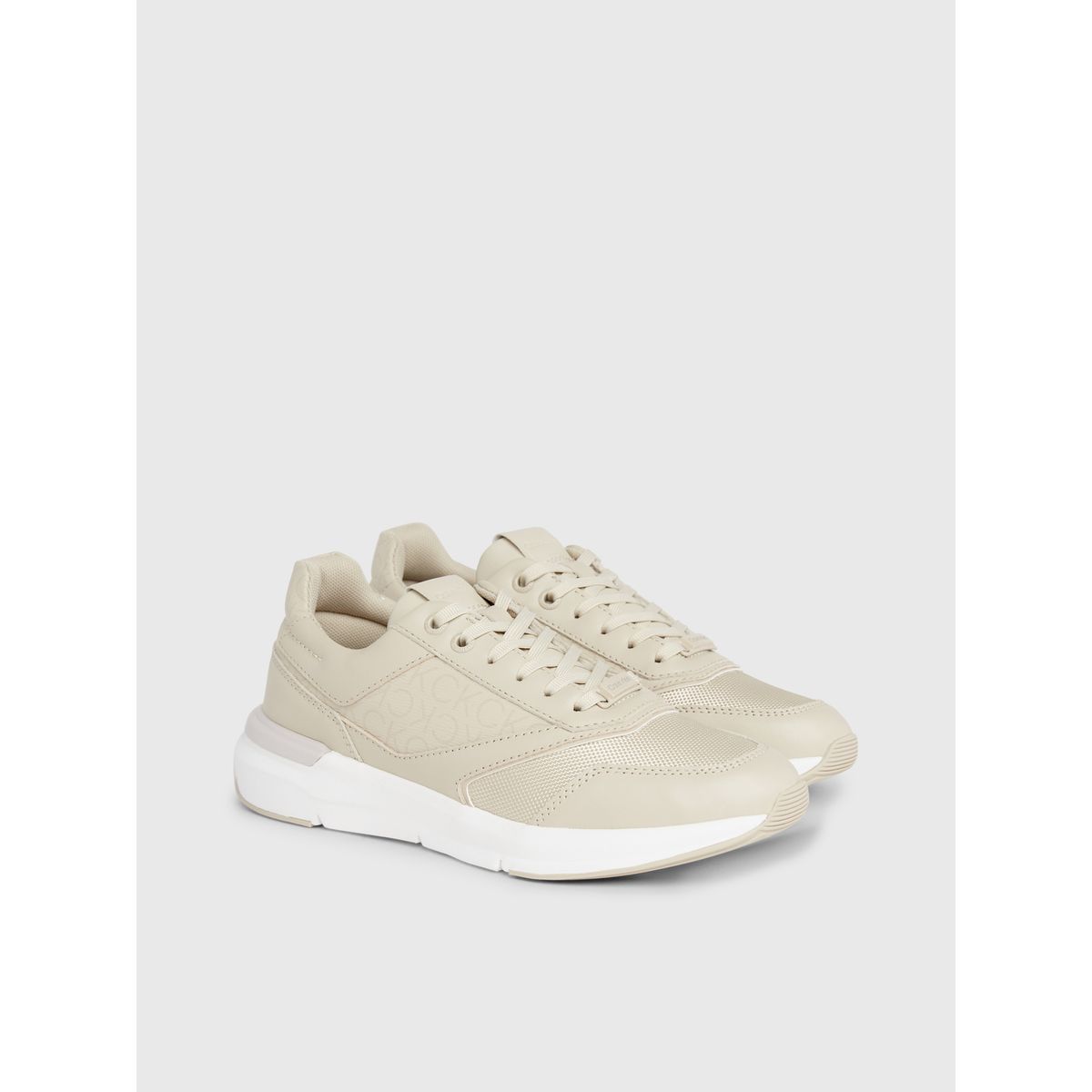 CALVIN KLEIN - Tenis gris runner lace up con monograma Calvin Klein