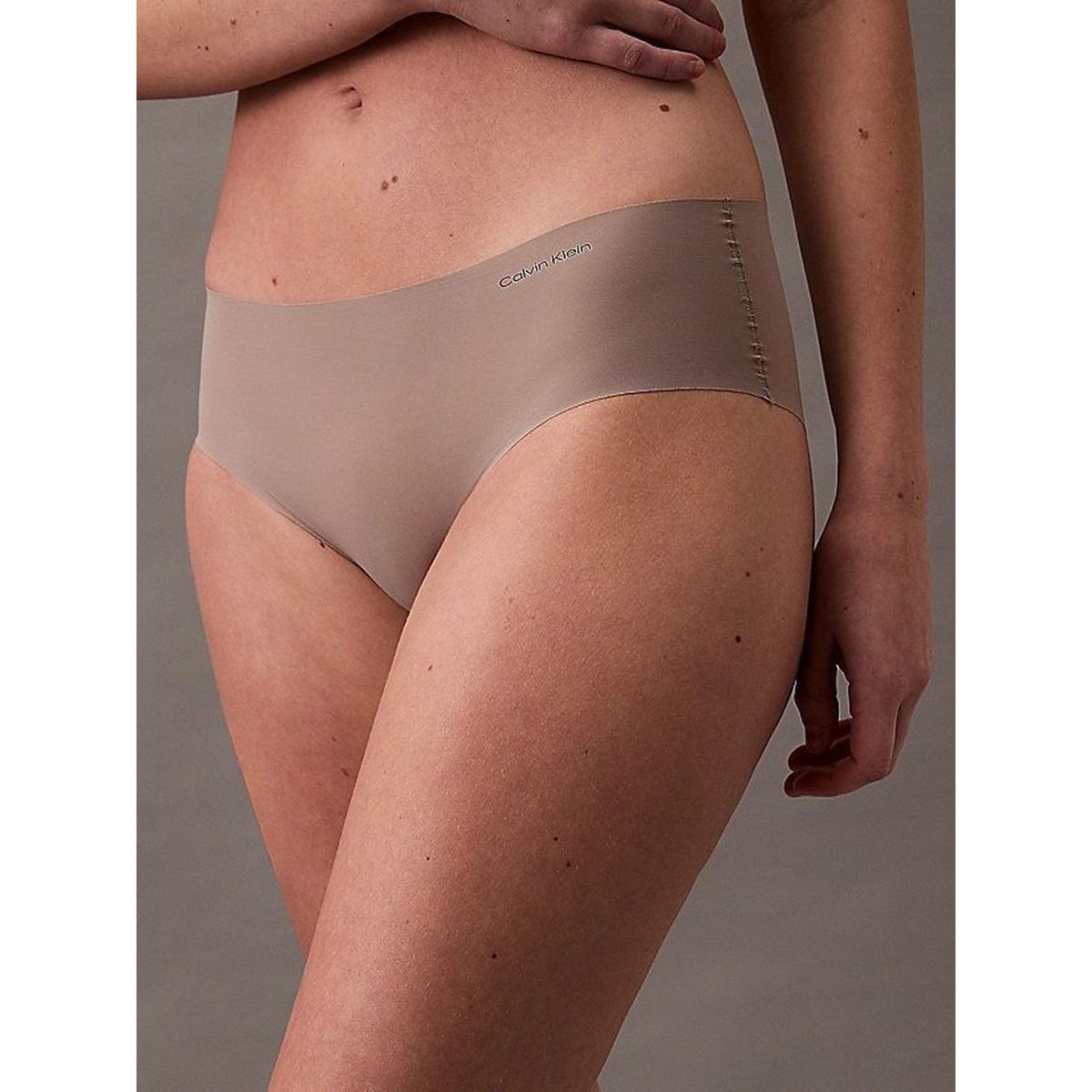 CALVIN KLEIN - Pantie Café Tipo Hipster - invisible Calvin Klein