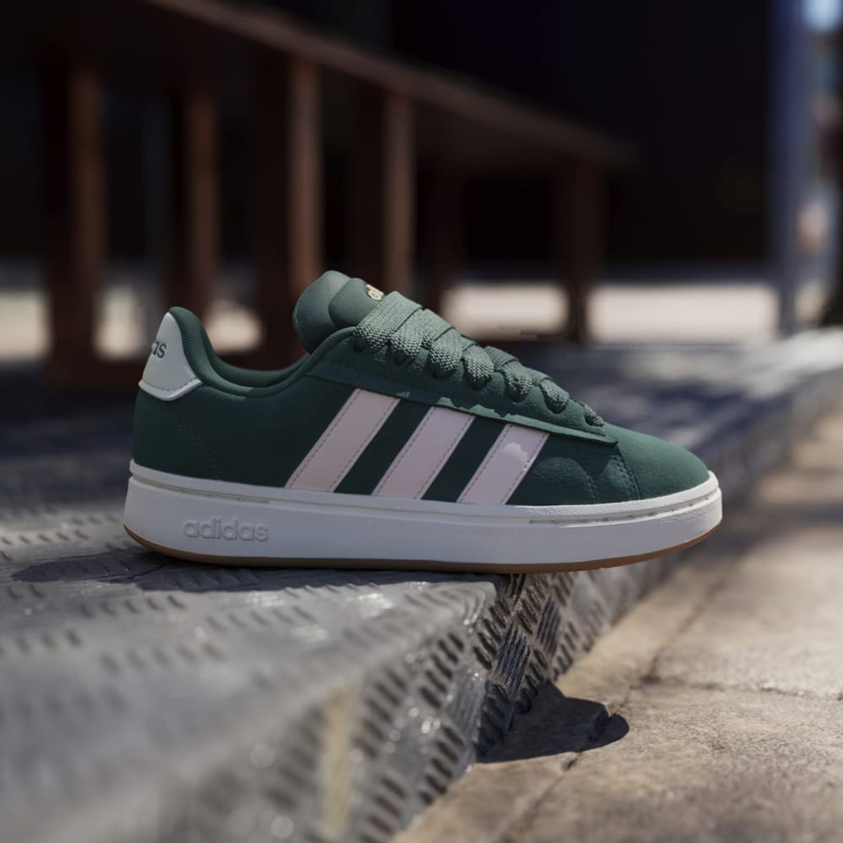 ADIDAS - Adidas Tenis Grand Court Alpha verde de mujer lifestyle