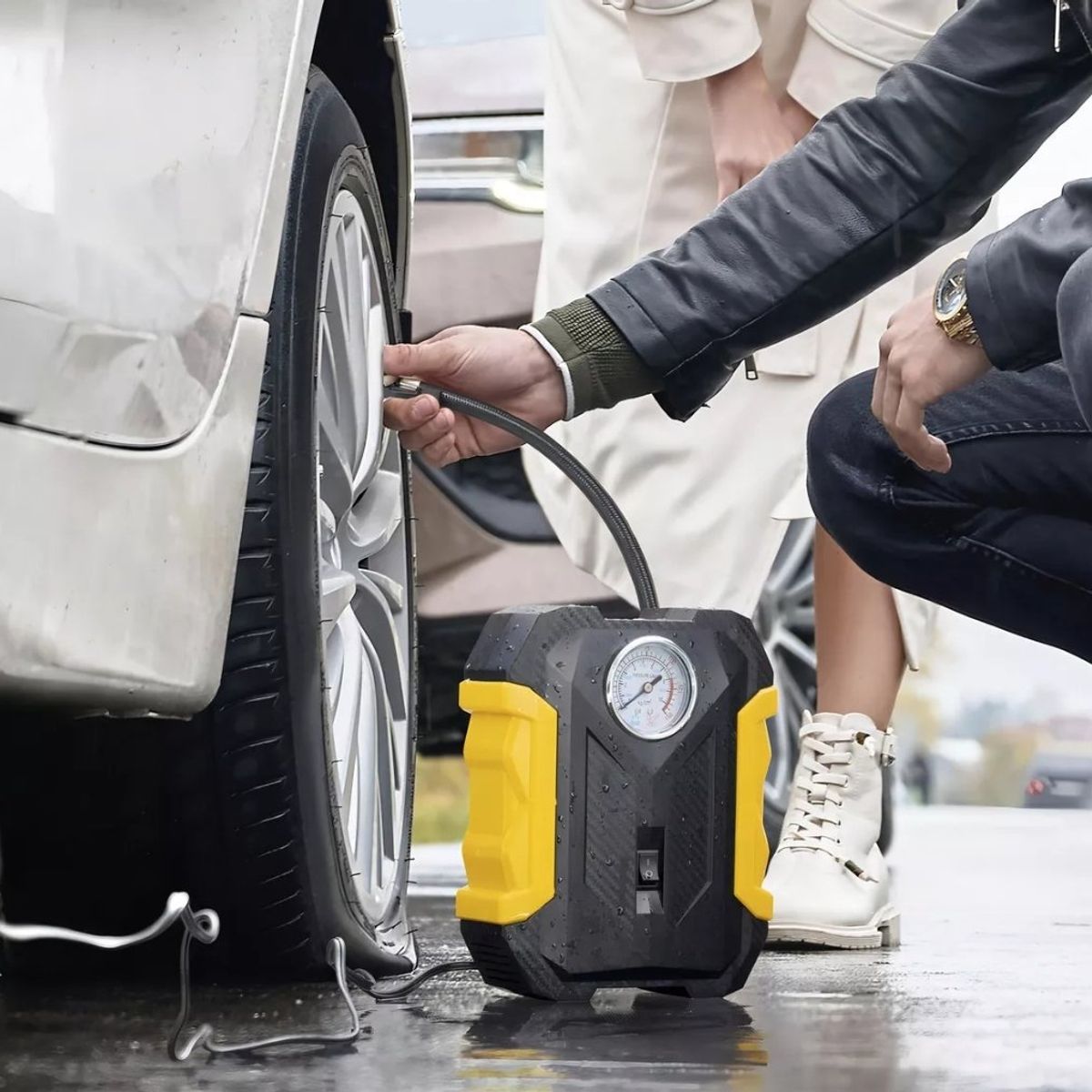 GENERICO - Mini Compresor Portátil Para  Carro Moto Bicicleta Inflador