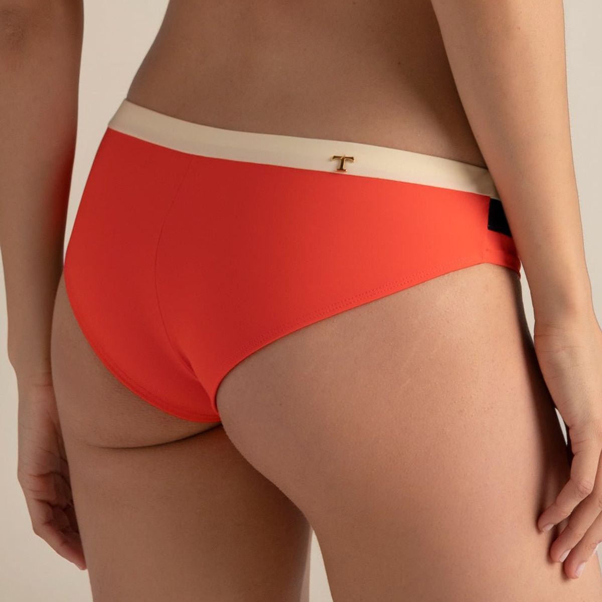 TOUCHE BALNEAIRE - PANTY CACHETERO EN BLOQUES DE COLOR  0P08052