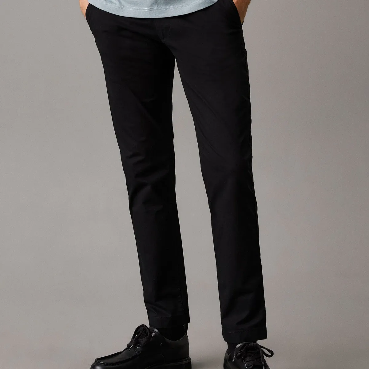 CALVIN KLEIN - Pantalones negro chinos tapered Calvin Klein