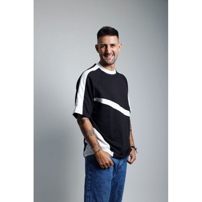 UNCOLOR - Camiseta Oversize Franja