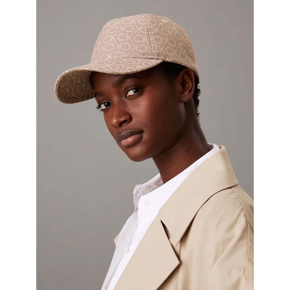 CALVIN KLEIN - Gorra beige de jacquard con logo Calvin Klein