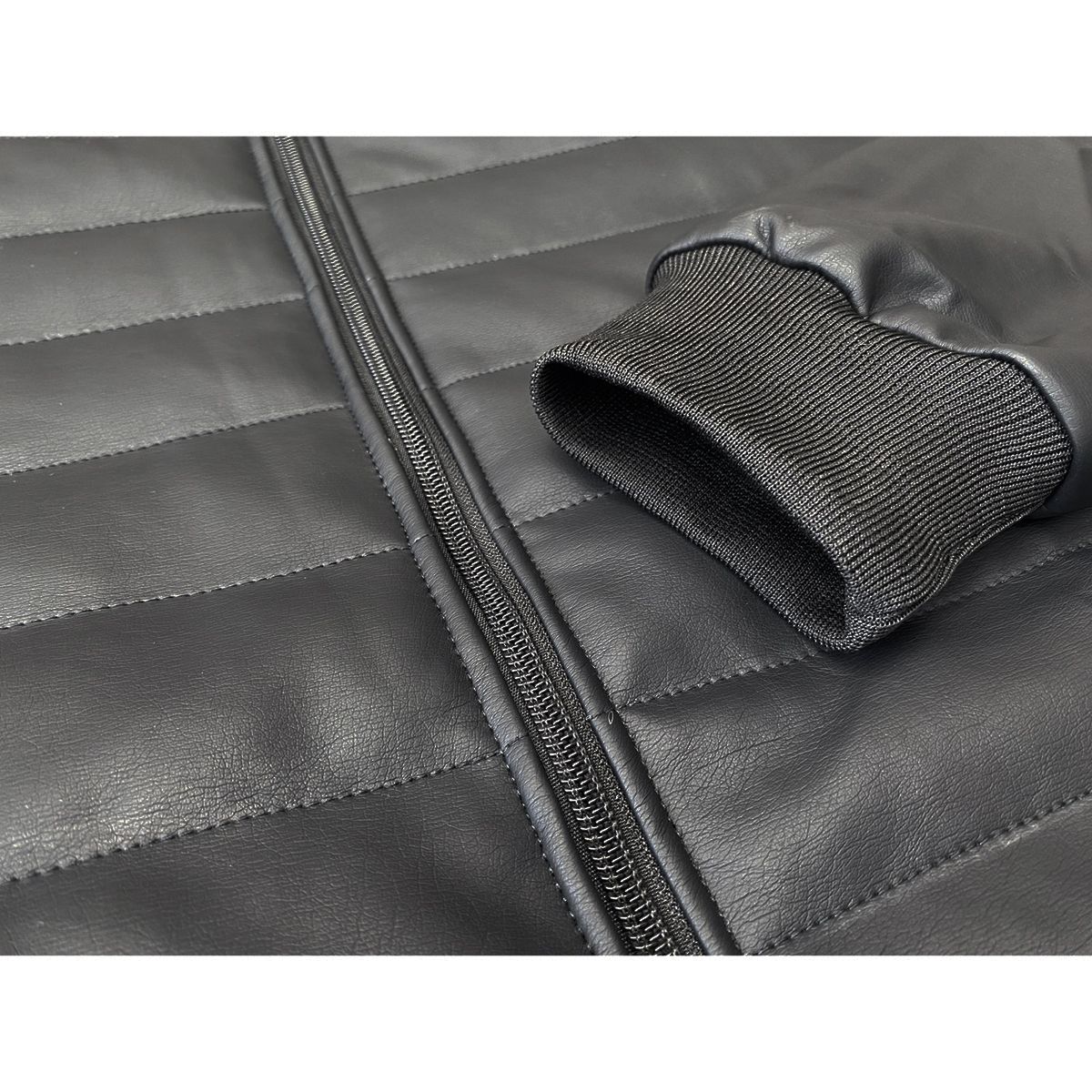 THE CLOTHING COMPANY - Chaqueta Hombre Cuero Sintético Diseño Lineas