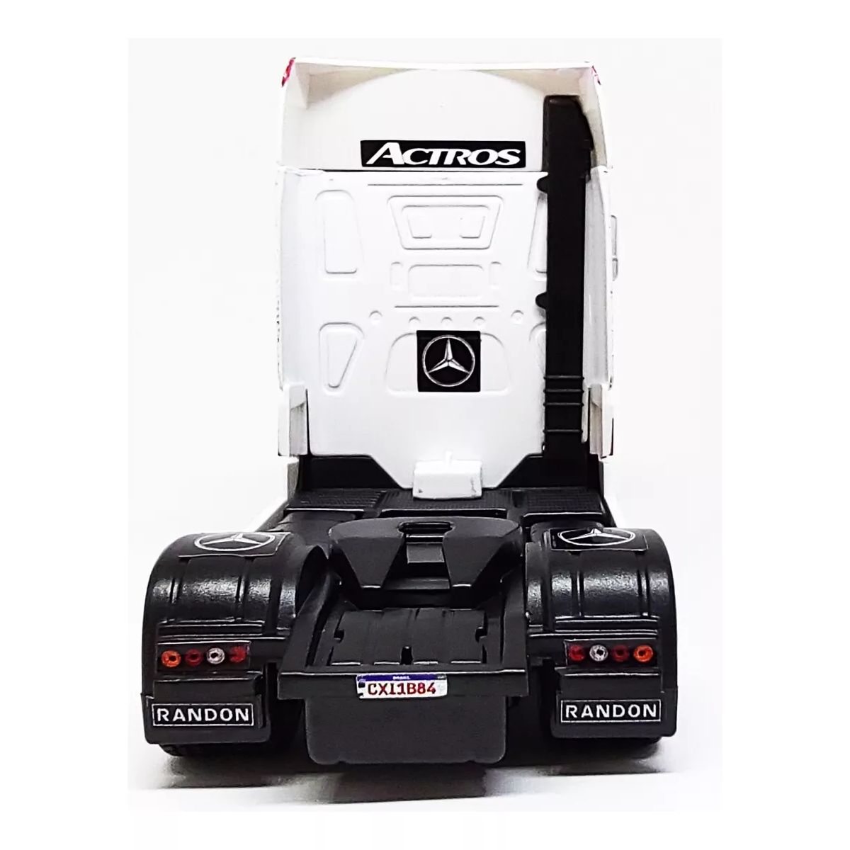 JUGANDO Y EDUCANDO - Camión coleccionable mercedes benz toyo tires escala 143 Bburago