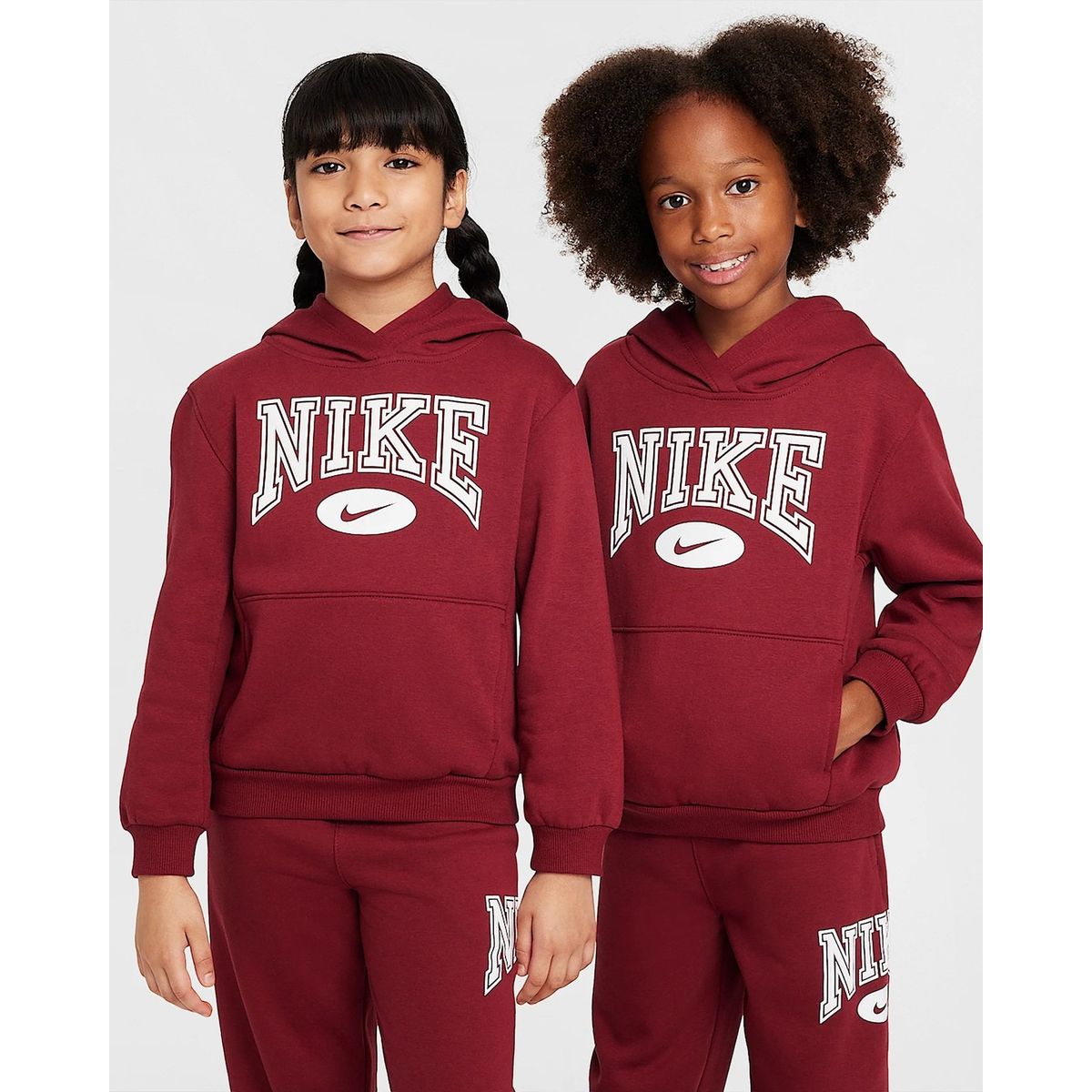 NIKE - BUZO CON CAPOTA NIKE NIÑO GAME DAY ESSENTIALS 86M548-F86 4 A 7 AÑOS
