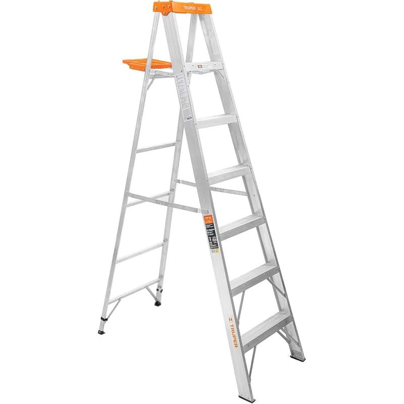GENERICO - Escalera de tijera tipo II 6 escalones con bandeja Truper EST-26