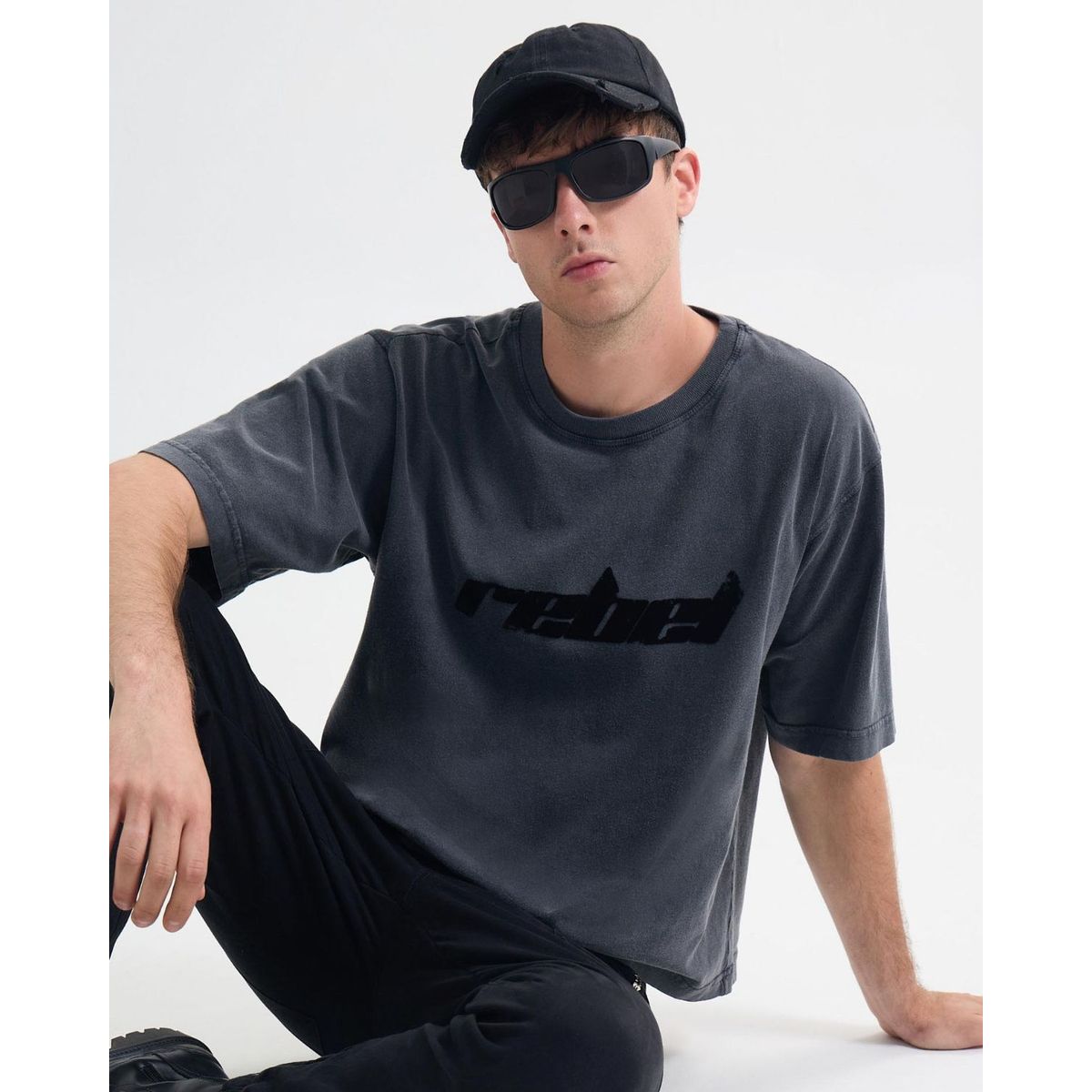 SEVEN SEVEN - Camiseta Estampada Con Desgastes  Para Hombre Gris Seven Seven
