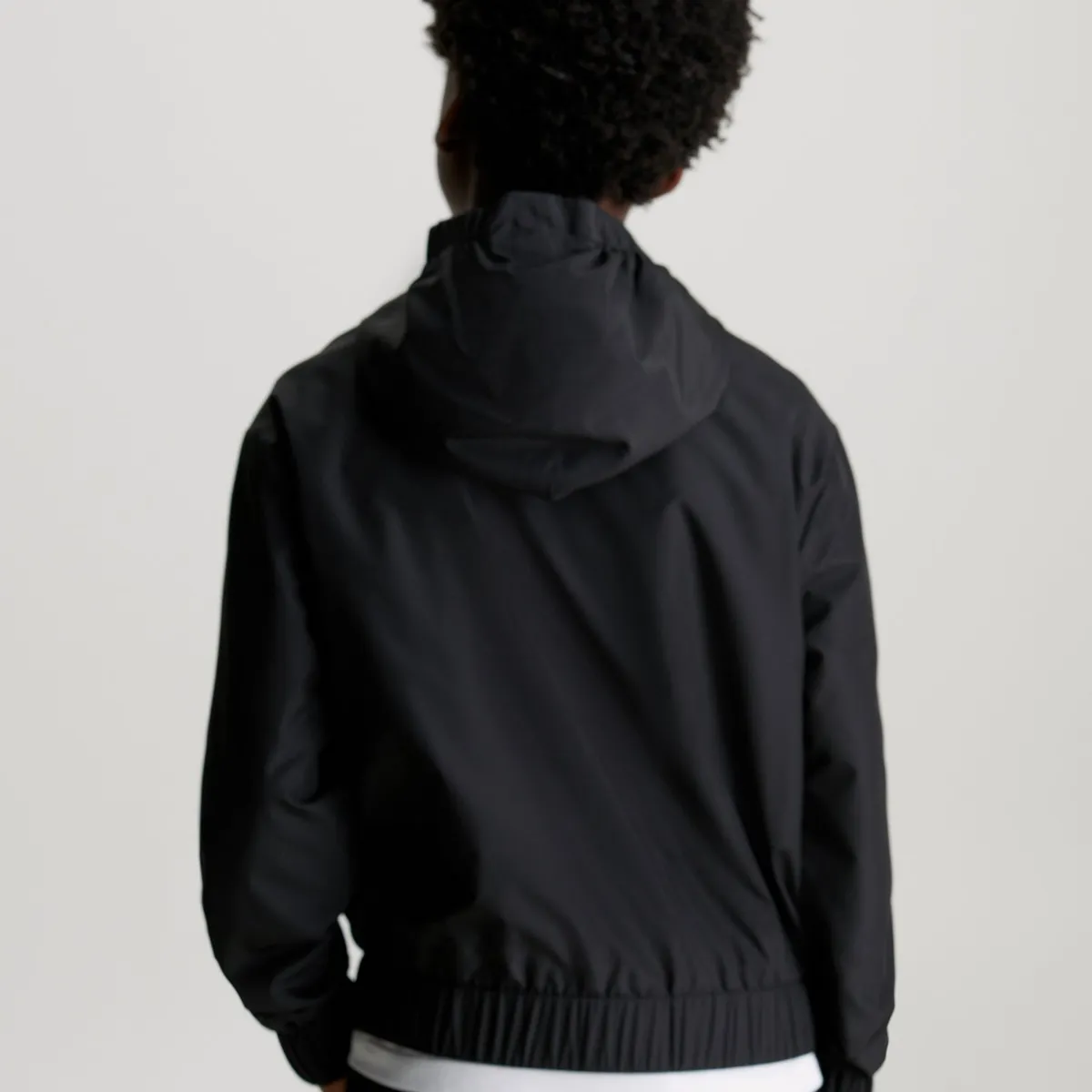 CALVIN KLEIN - Cortavientos Niño Negro Negro Essential Con Capota Calvin Klein