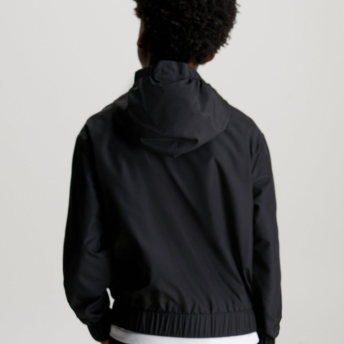 CALVIN KLEIN - Cortavientos Niño Negro Negro Essential Con Capota Calvin Klein