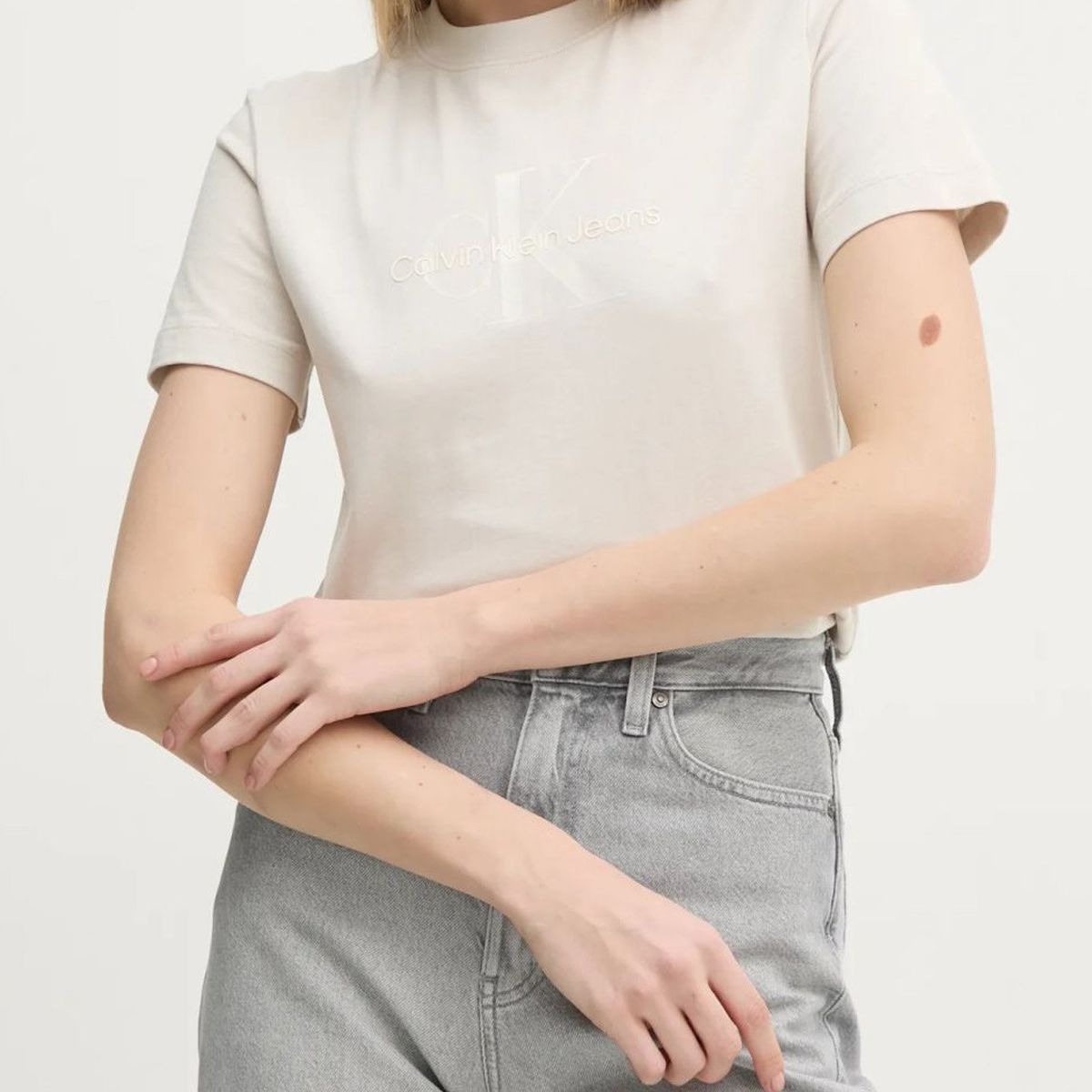 CALVIN KLEIN - Camiseta blanca regular con monograma brillante Calvin Klein