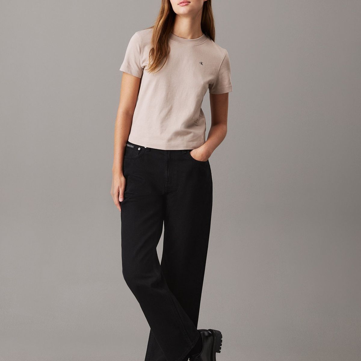 CALVIN KLEIN - Camiseta beige relaxed con estampado en la espalda Calvin Klein