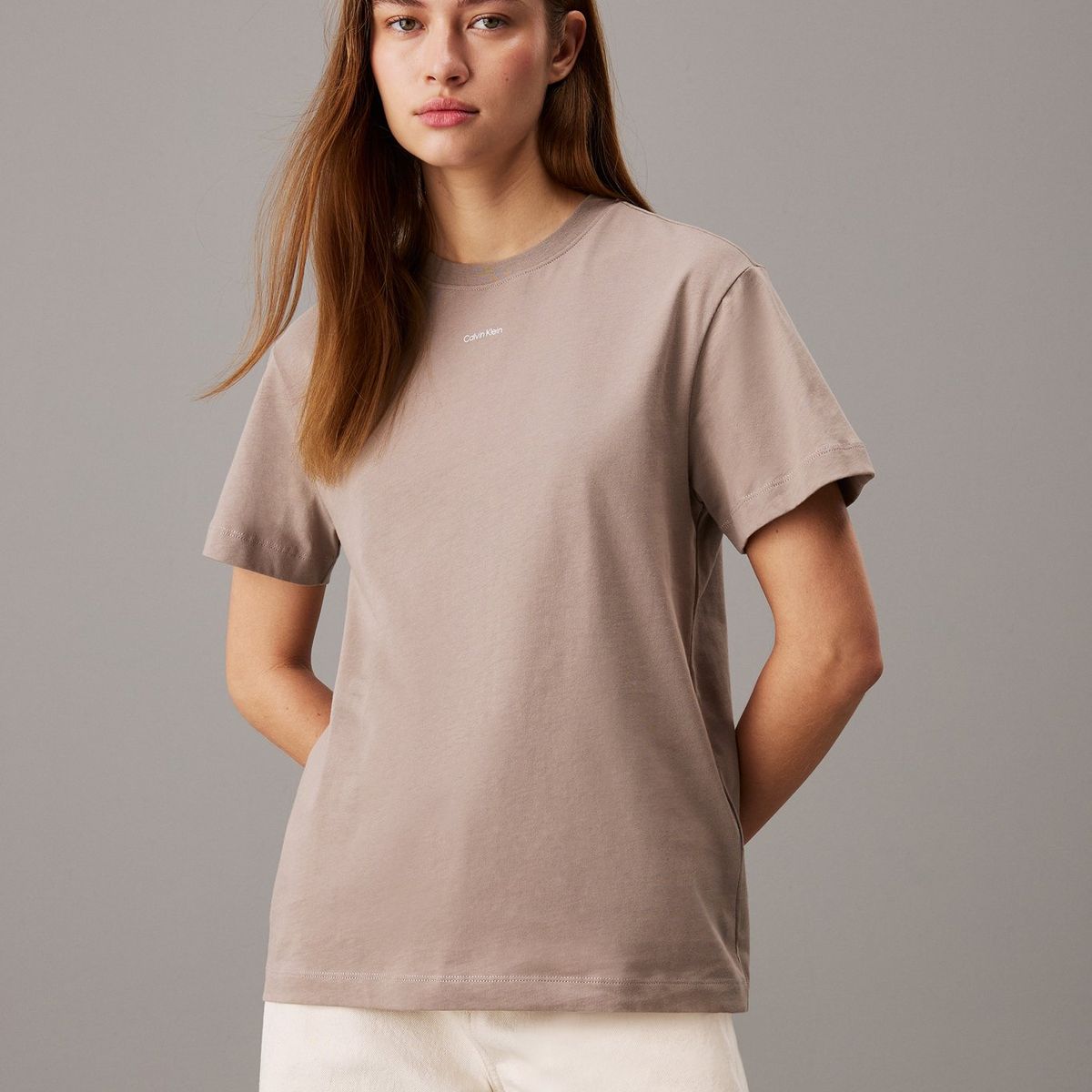 CALVIN KLEIN - Camiseta gris con logo nano Calvin Klein